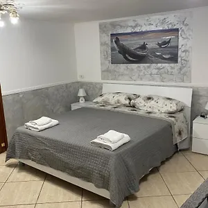 https://villa-emchrin.hotels-amalfi.com