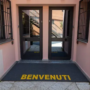 https://la-casa-sul-naviglio-milan.it-lombardy.com