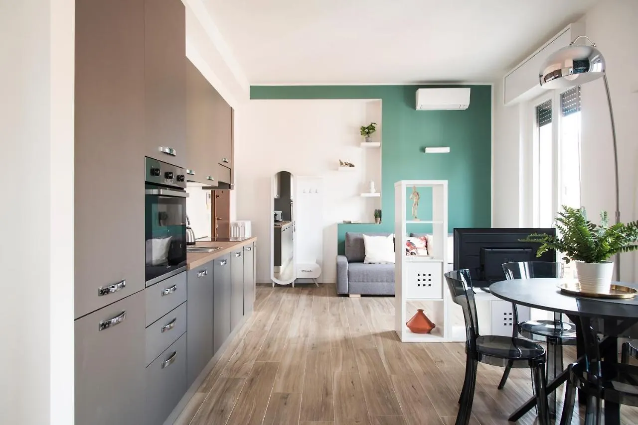 Apartment Youhosty - 25 Aprile 5 Milan Italy